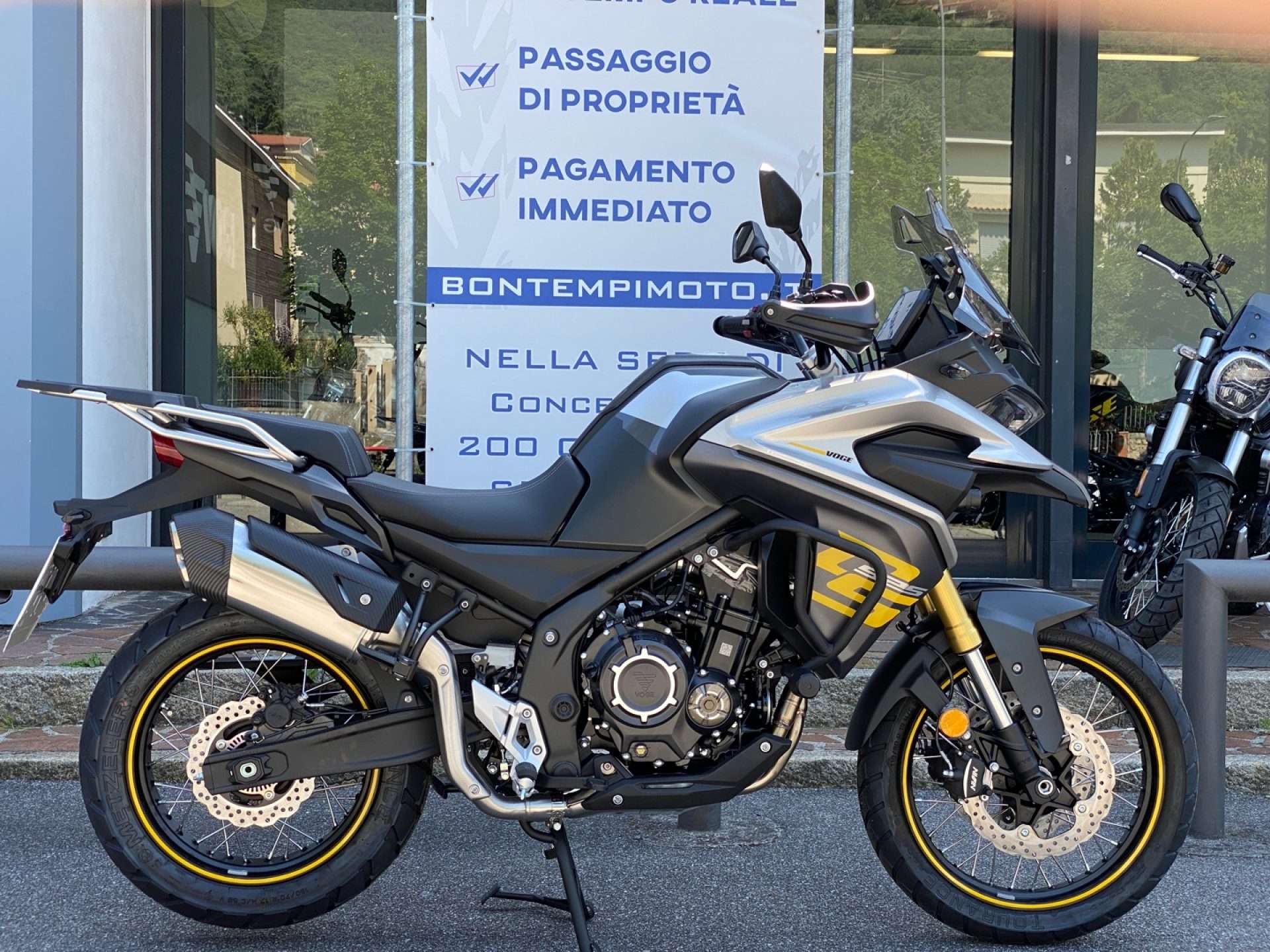 voge-valico-500-dsx-2023-euro5-in-vendita-in-motori-in-tutta-italia